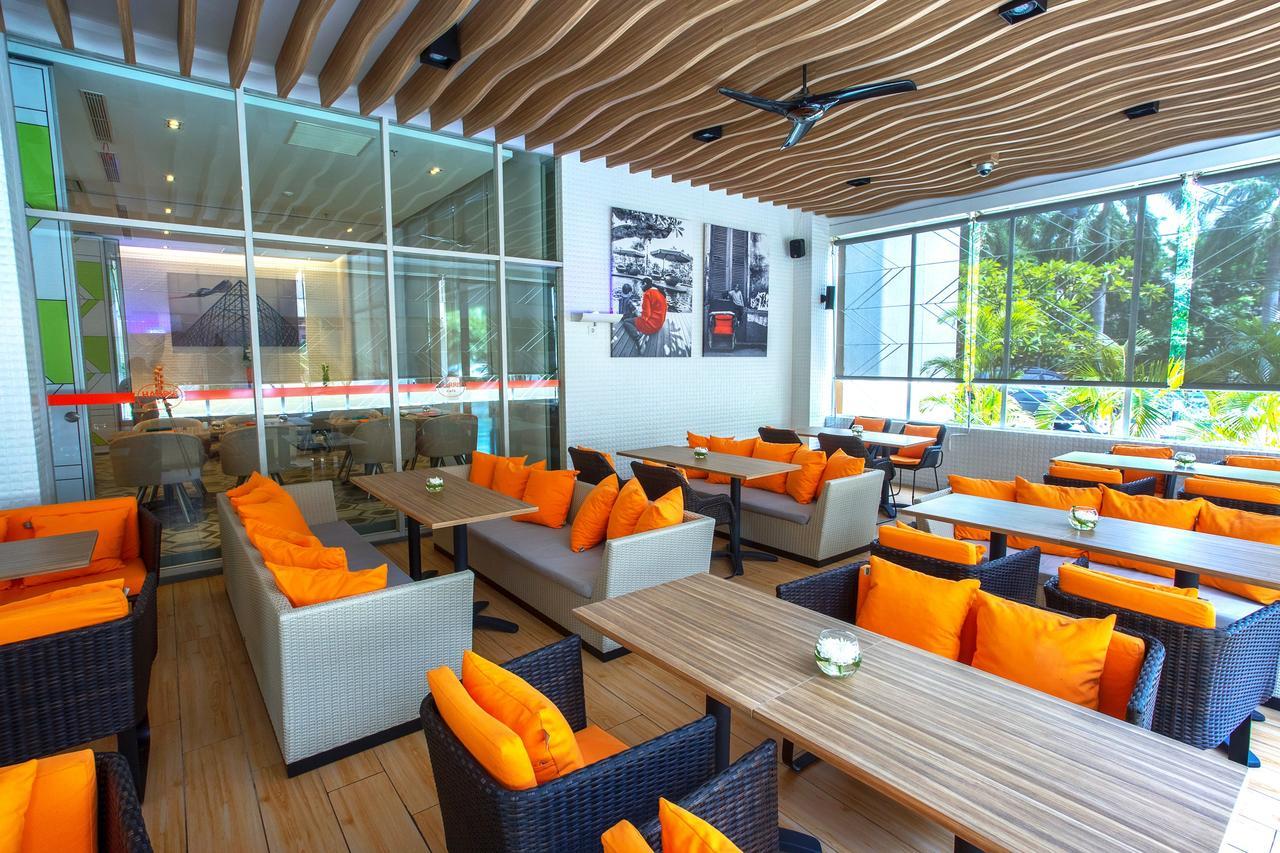 Harris Hotel And Conventions Kelapa Gading Jakarta Jacarta Exterior foto