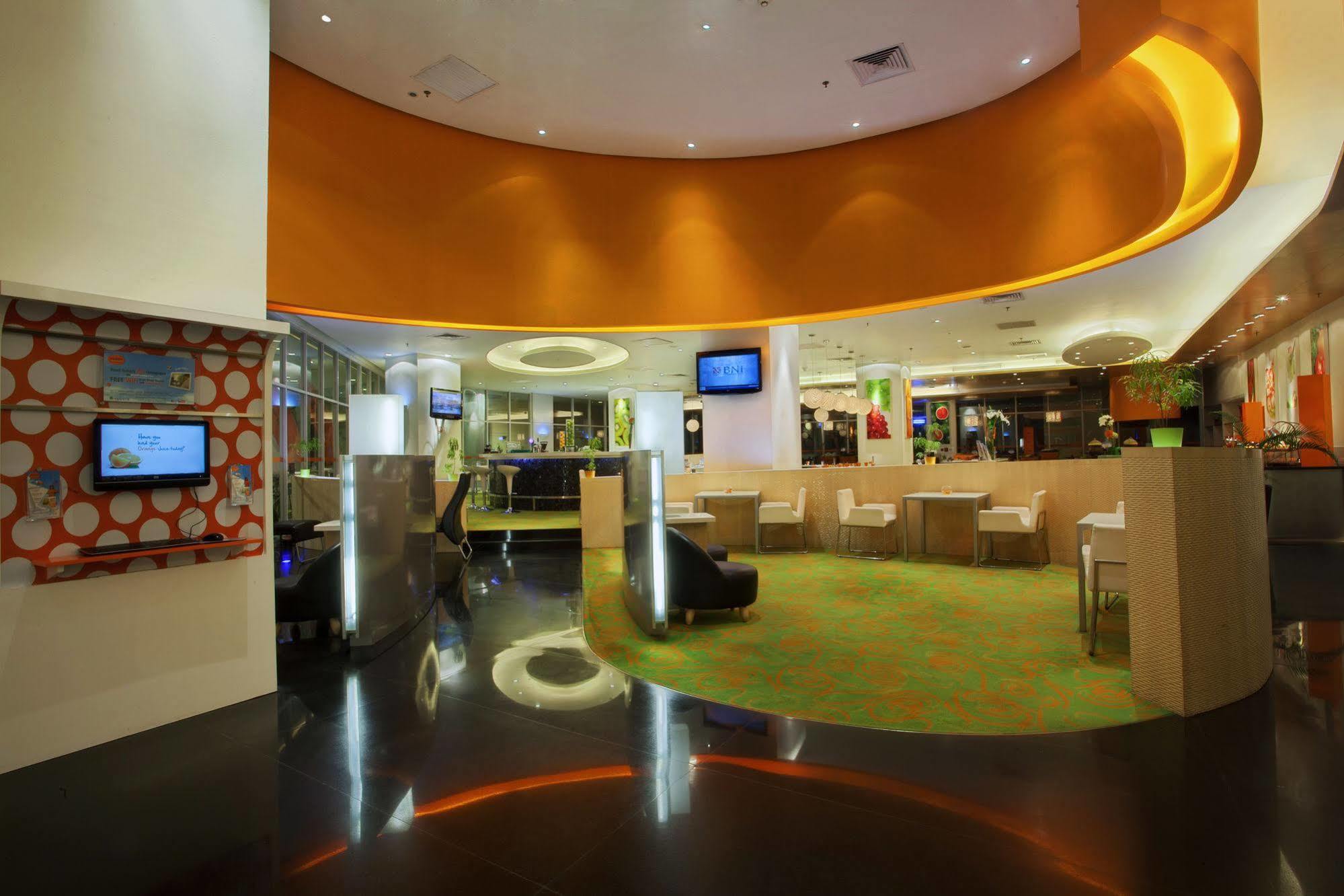 Harris Hotel And Conventions Kelapa Gading Jakarta Jacarta Exterior foto